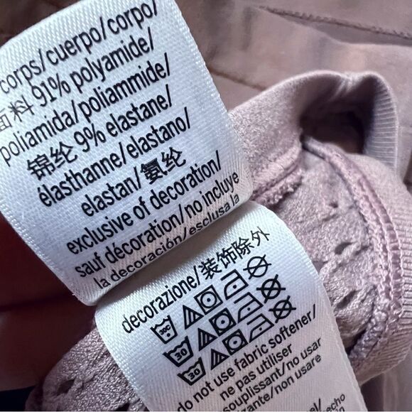 Victorias Secret Sport perforated tank top - Picture 4 of 5